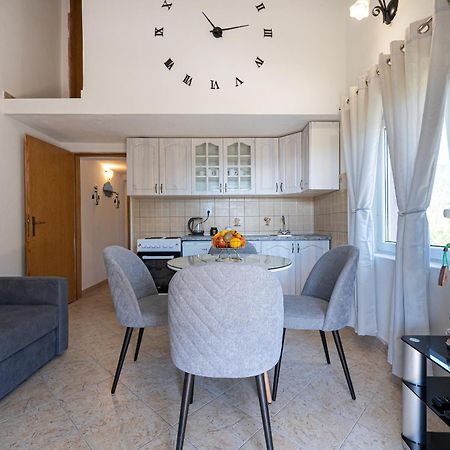 Apartments Ivo Bozinovic Tivat Bagian luar foto
