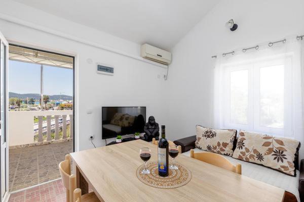 Apartments Ivo Bozinovic Tivat Bagian luar foto