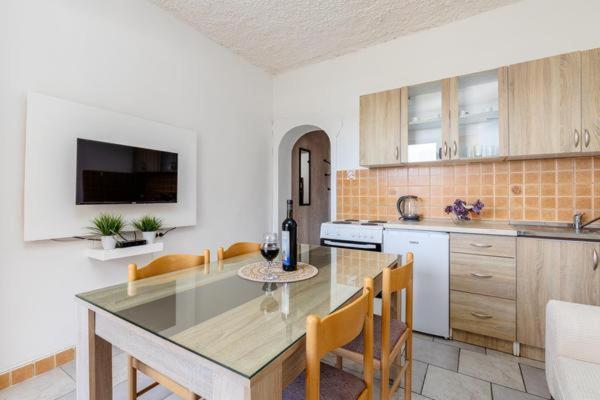 Apartments Ivo Bozinovic Tivat Bagian luar foto
