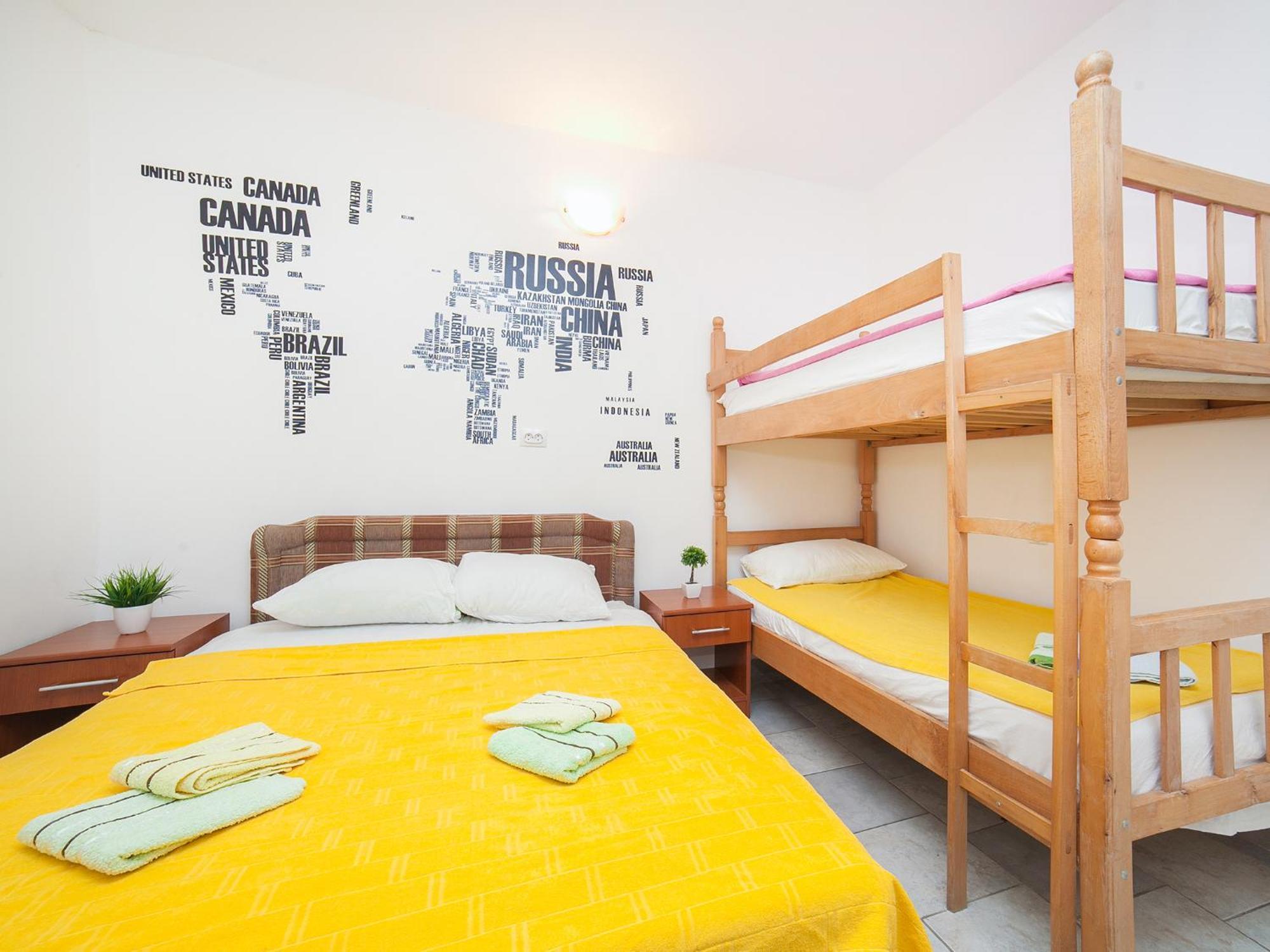 Apartments Ivo Bozinovic Tivat Bagian luar foto