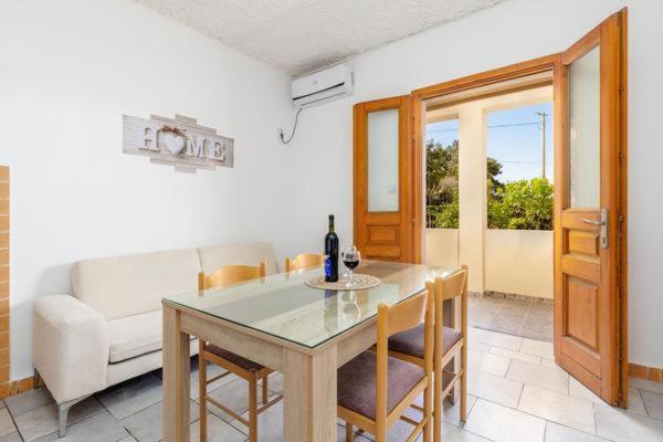 Apartments Ivo Bozinovic Tivat Bagian luar foto
